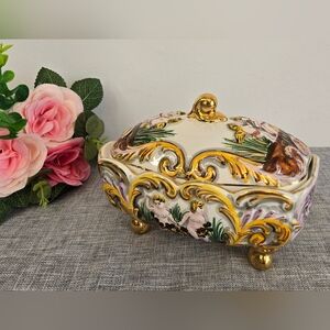 Vintage Elpa Alcobaca Porcelain Cherubs 'Nude Beach' Candy Dish‎ Lidded & Footed